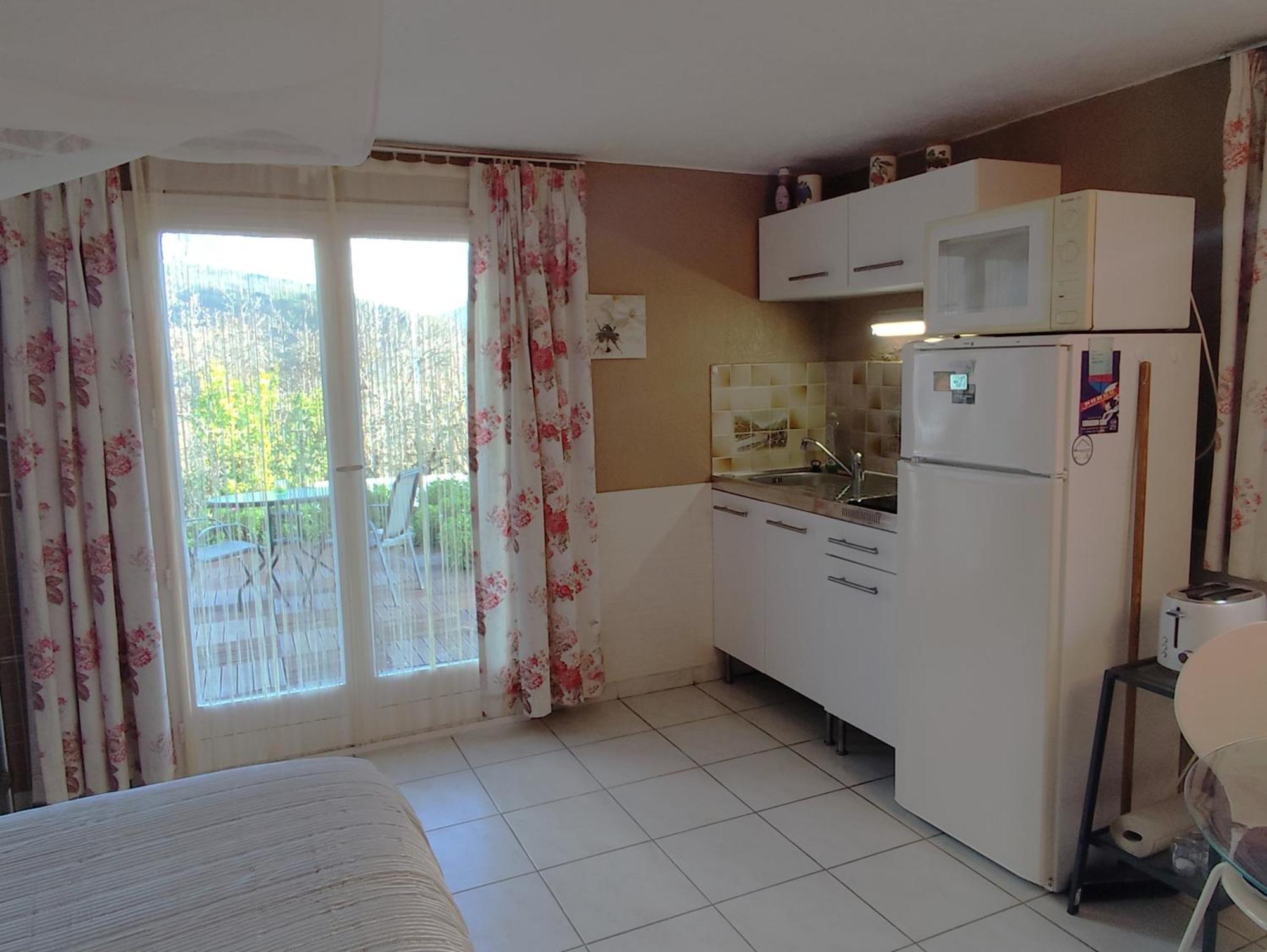 Studio Le Romantique A 20 Kms De Nice Bendéjun Exterior photo