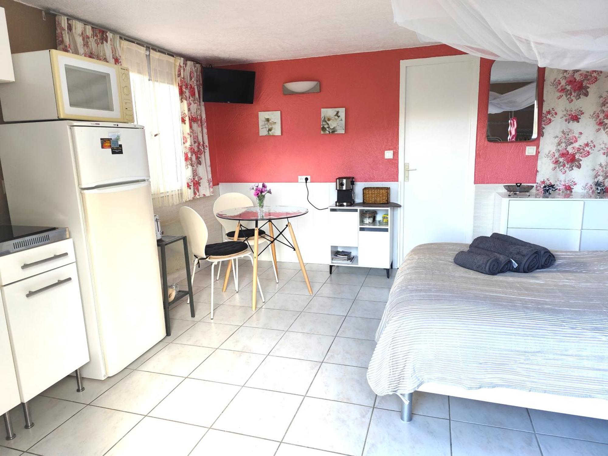 Studio Le Romantique A 20 Kms De Nice Bendéjun Exterior photo